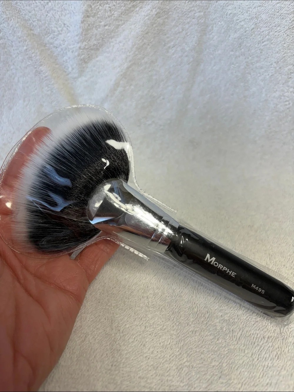 🌻5 for $30🌻 Morphe Large Fan Brush with Black-to-White Ombre Bristles